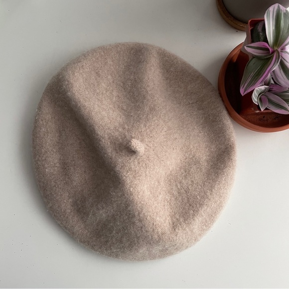 Zara Beige Wool Beret - Picture 2 of 5